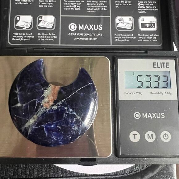 Sodalite Crystal Moon Carving (#2) - Picture 10 of 10